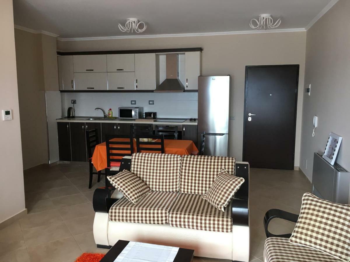 Sunny Beach Apartment Vlora Exterior photo